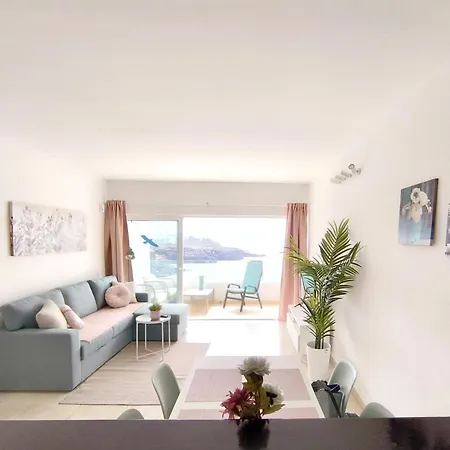 Apartment Rosa De Mar 1 - Parking, Pool, Beachfront, Tv Channels