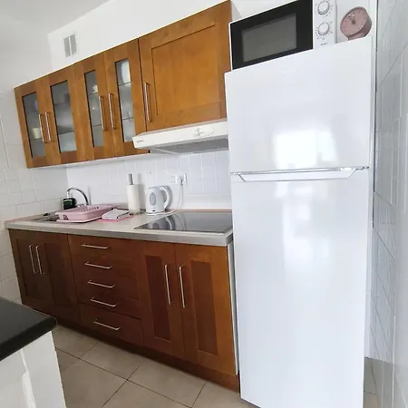 Apartment Rosa De Mar 1 - Parking, Pool, Beachfront, Tv Channels