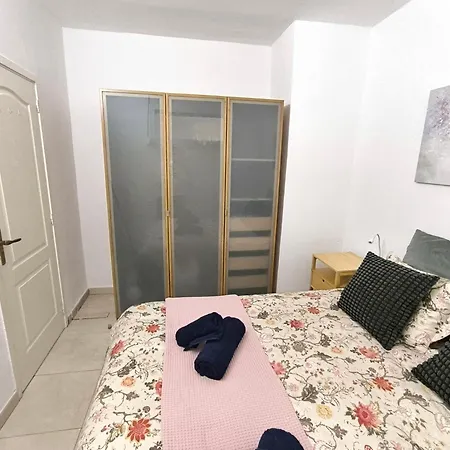 Rosa De Mar 1 - Parking, Pool, Beachfront, Tv Channels Apartment